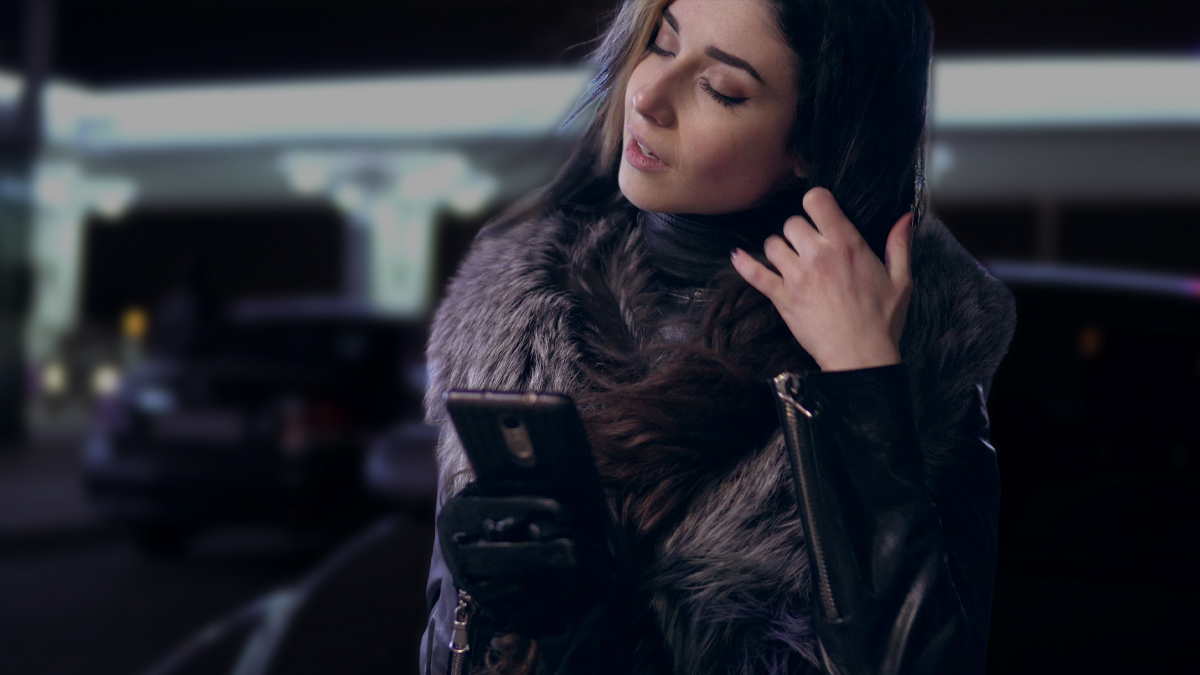 The Text Message That Kills Attraction Every Time